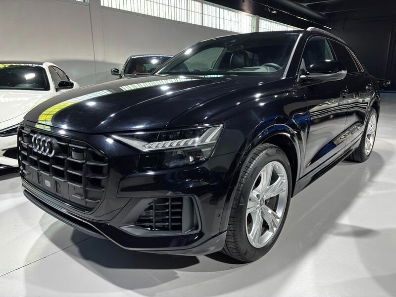 Foto Audi Q8