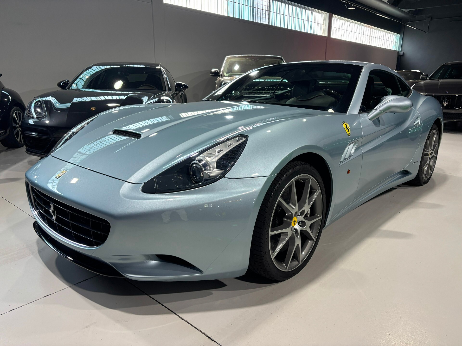 FERRARI California