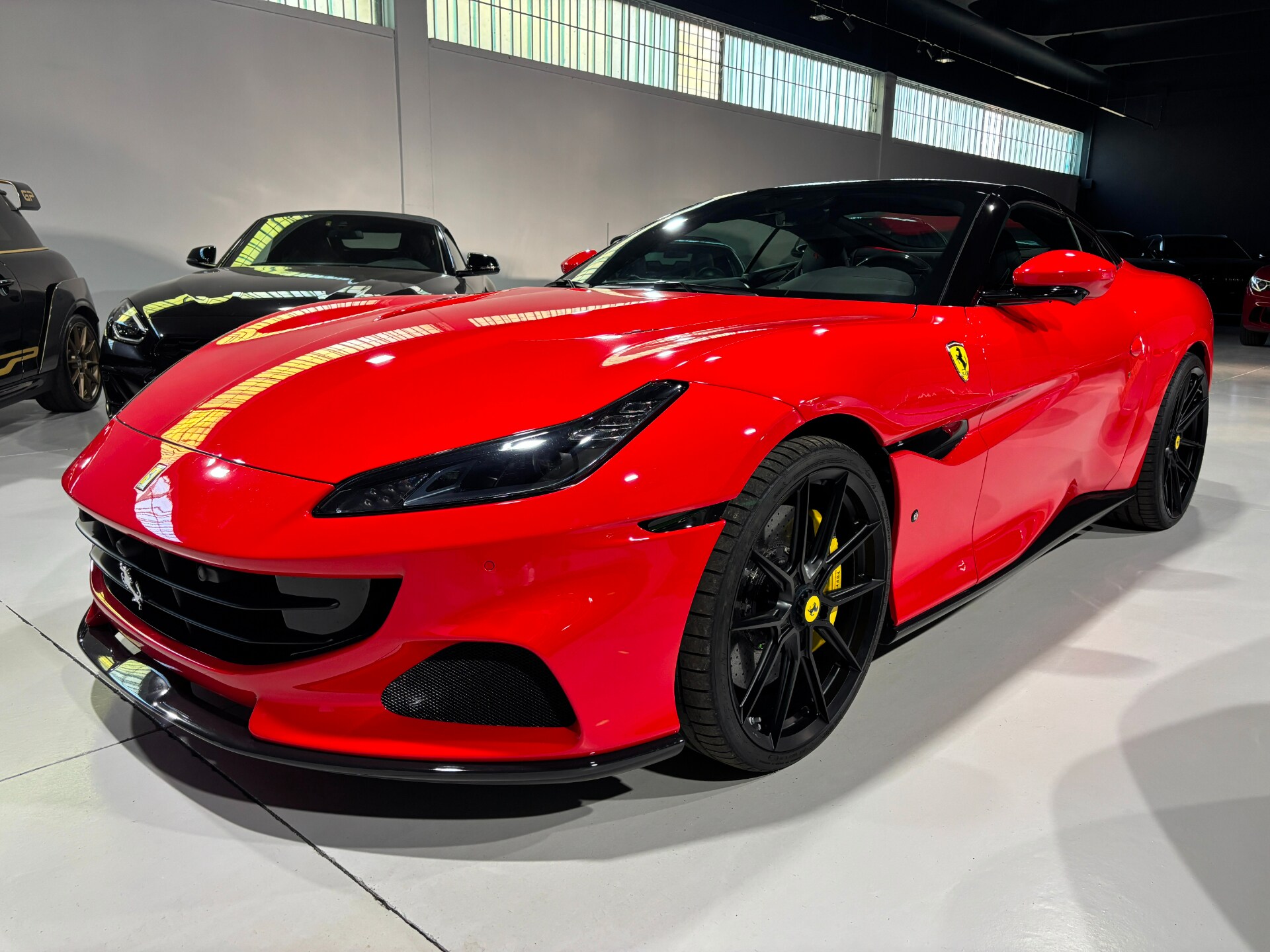 FERRARI Portofino